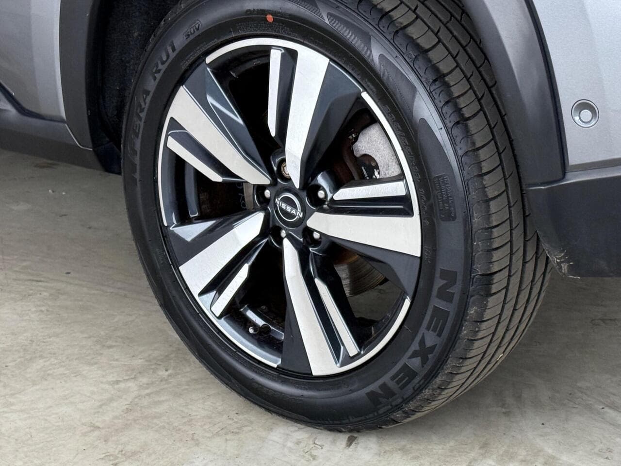 Nissan X-Trail thumbnail Wheel