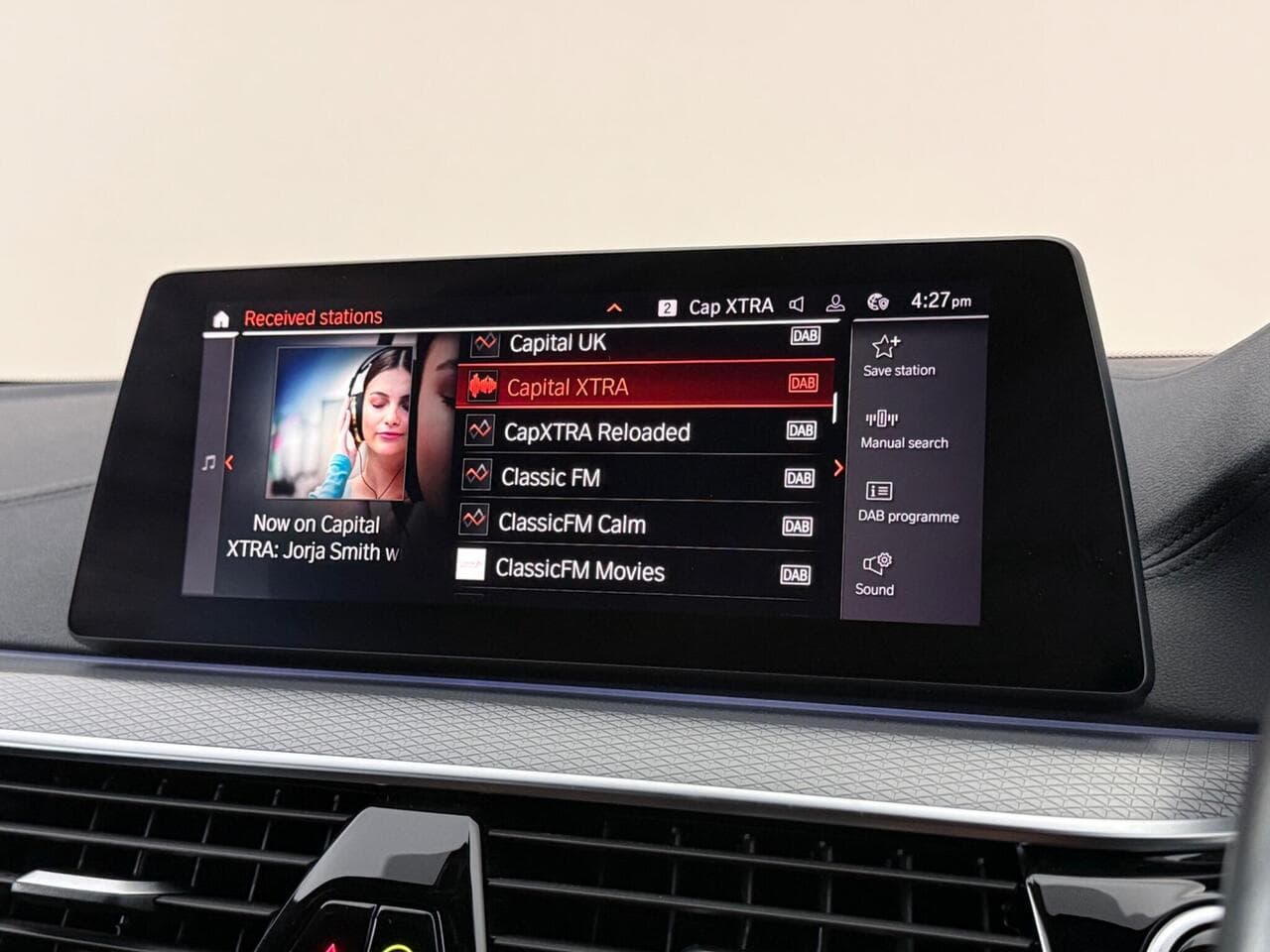 BMW 5 Series thumbnail Infotainment System