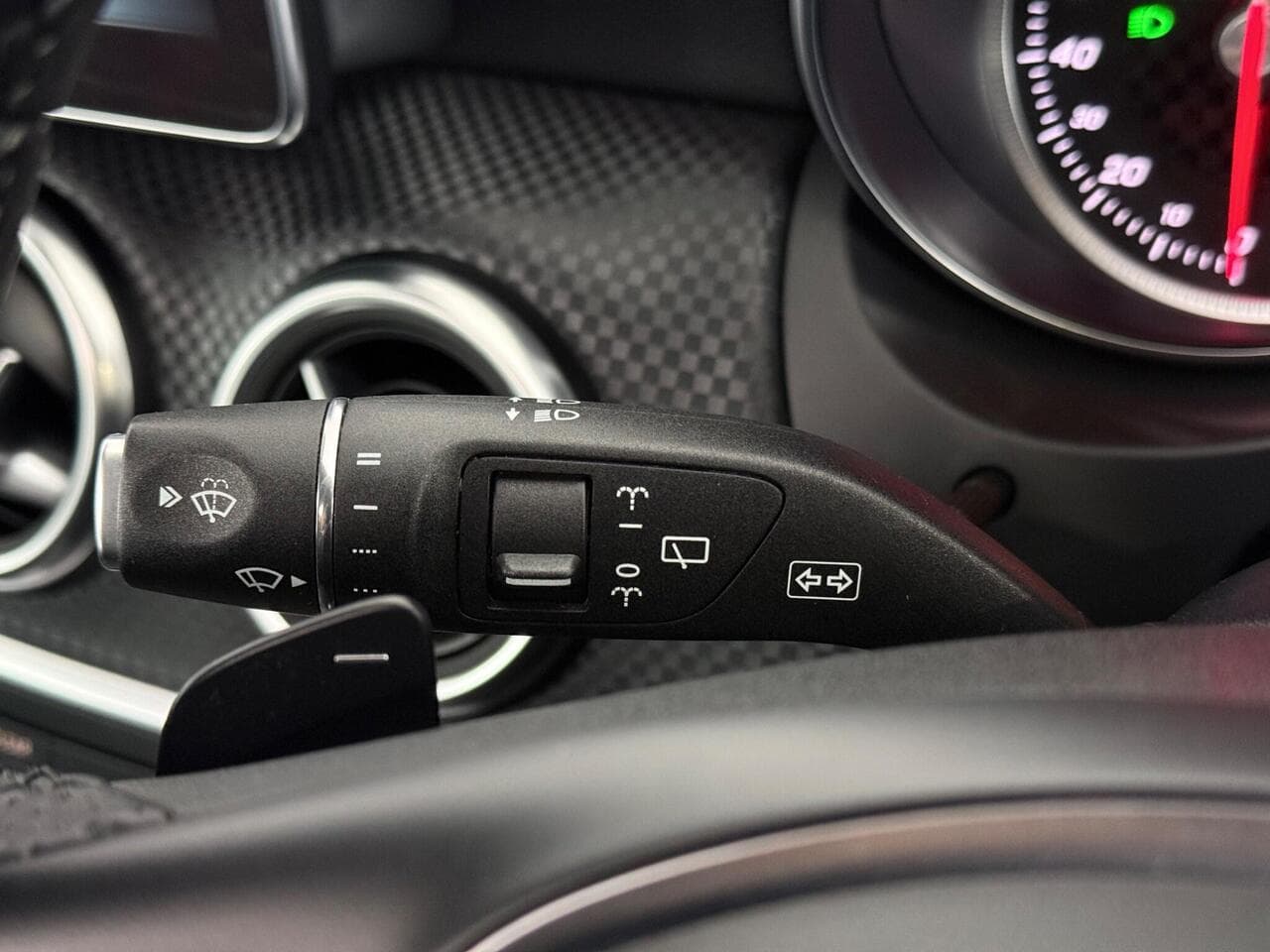 Mercedes-Benz A Class thumbnail Misc Controls