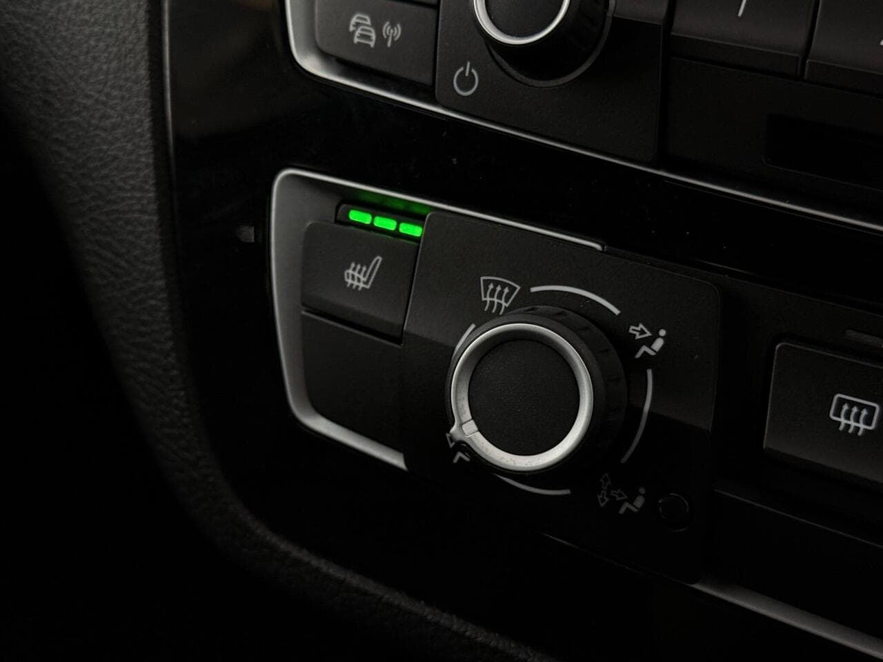 BMW 2 Series thumbnail Misc Controls