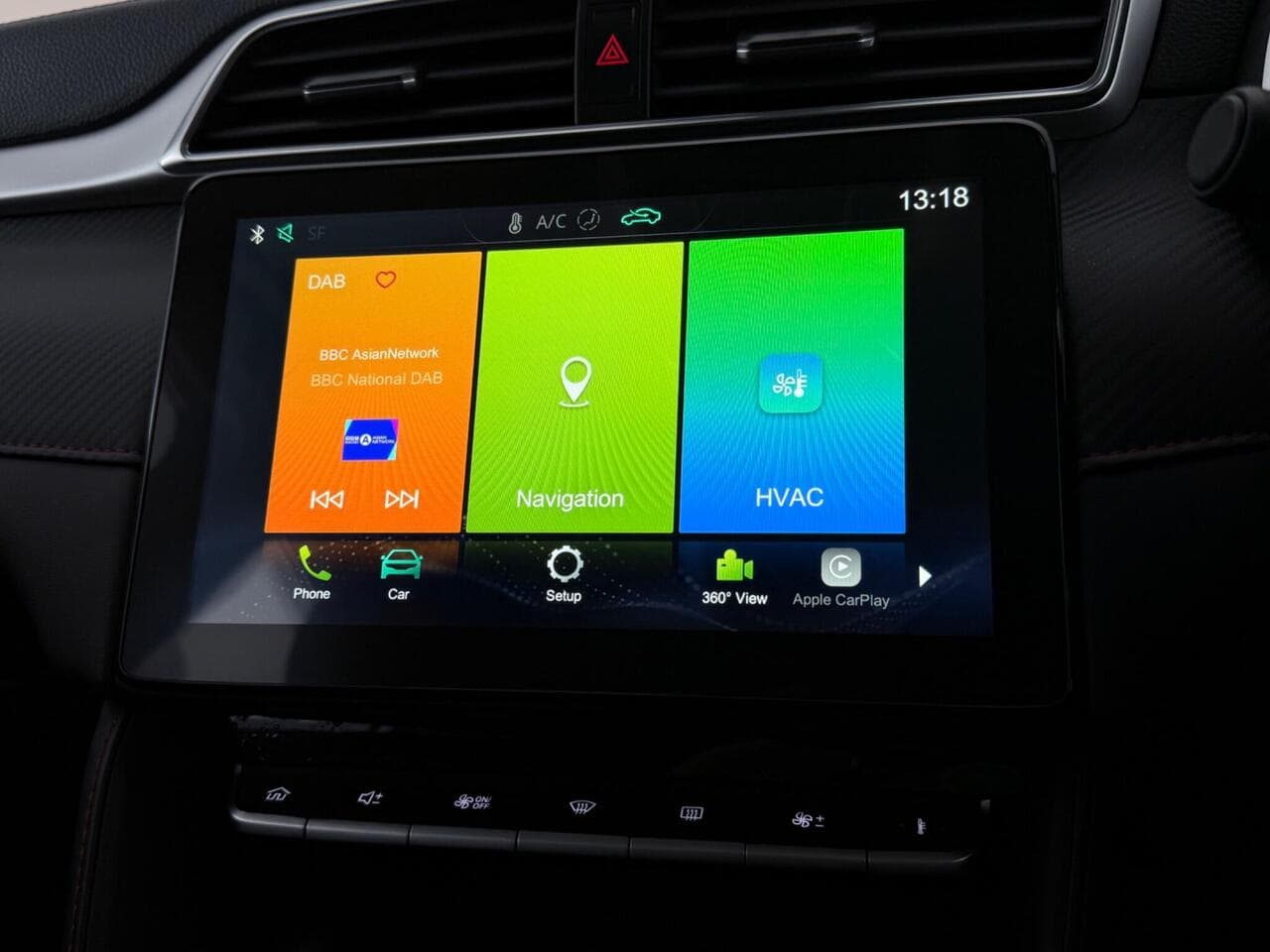 MG MG ZS thumbnail Infotainment System
