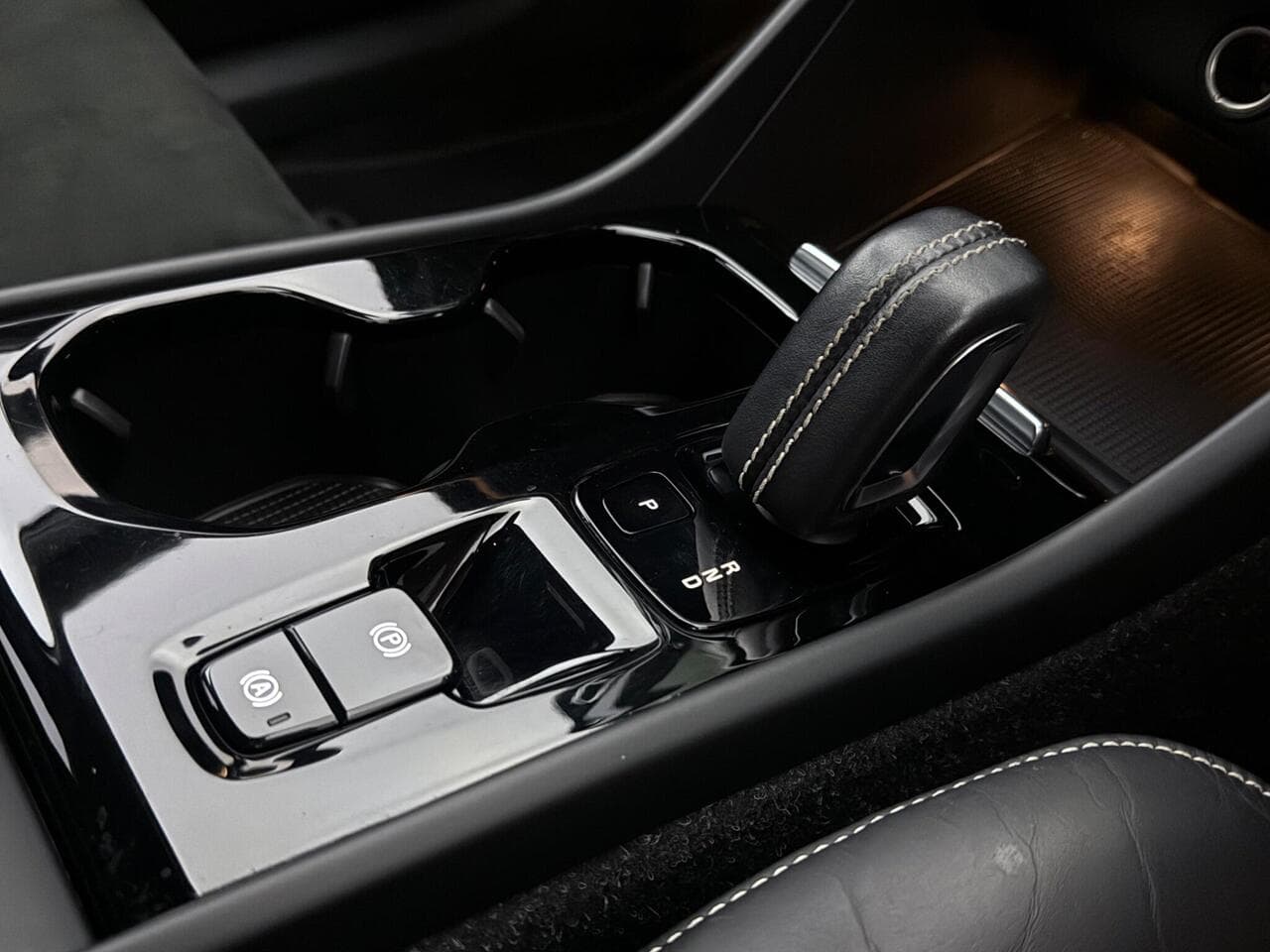 Volvo XC40 thumbnail Interior Front