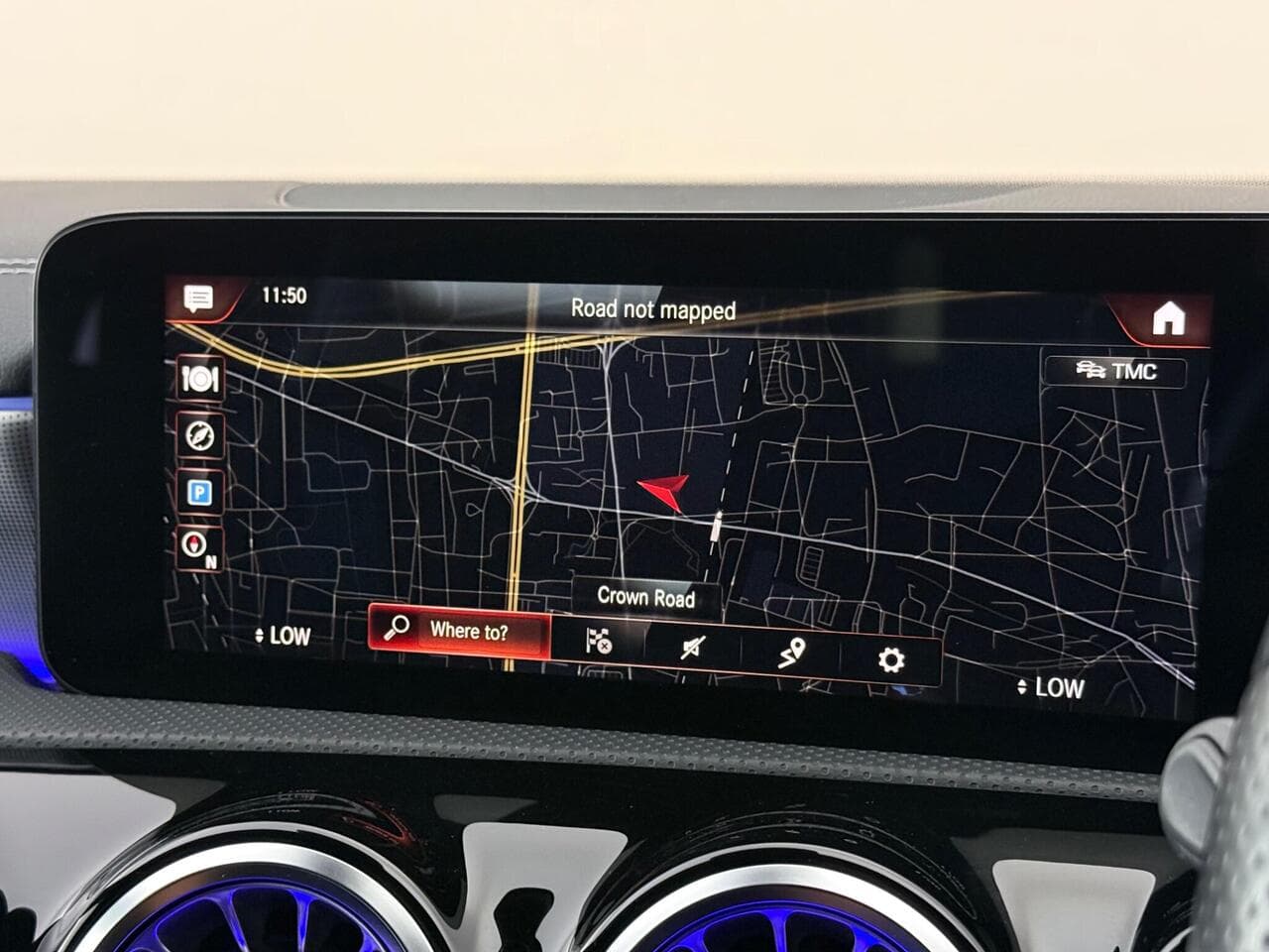Mercedes-Benz A Class thumbnail Infotainment System
