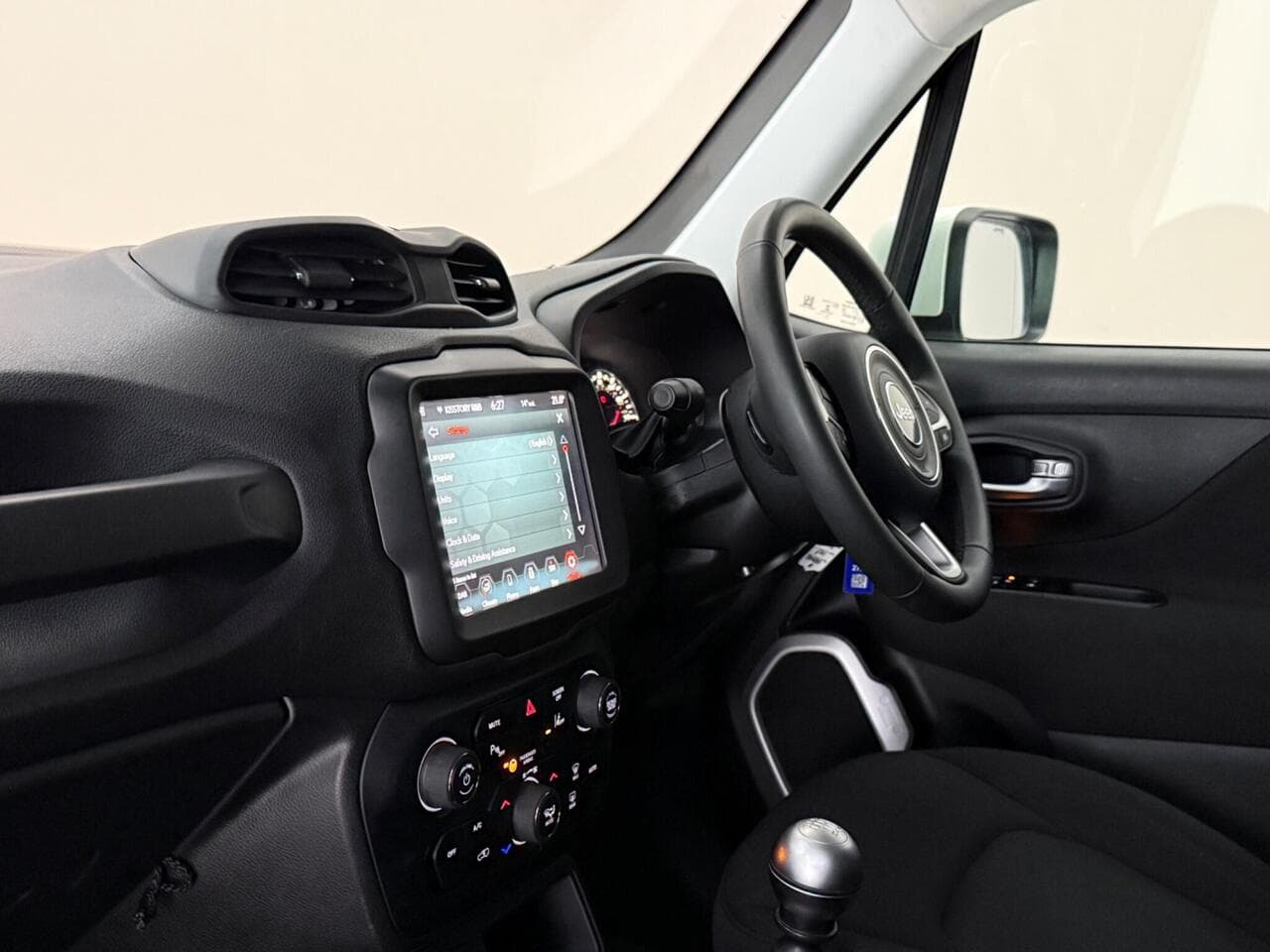 Jeep Renegade thumbnail Inconclusive