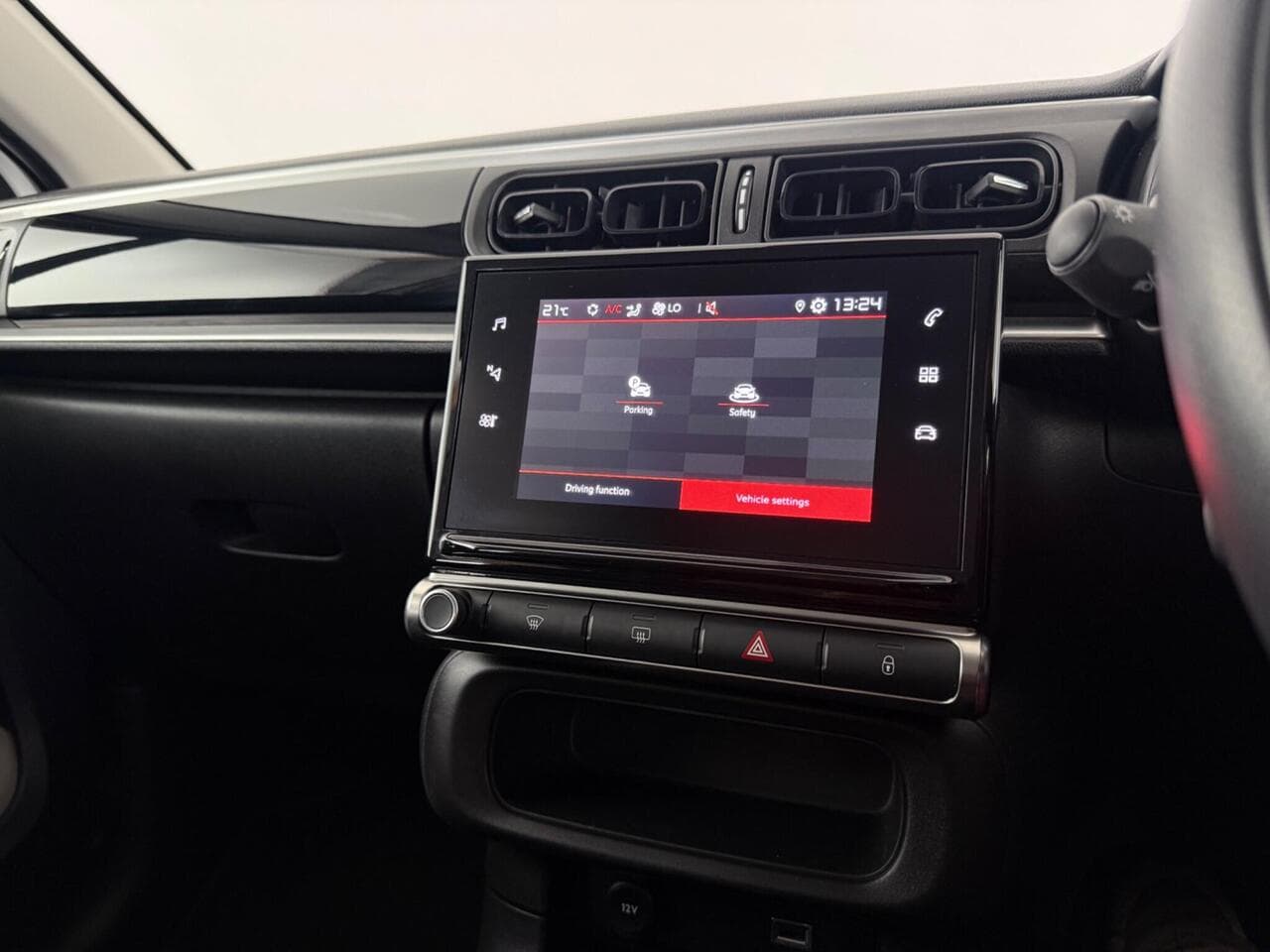 Citroen C3 thumbnail Infotainment System