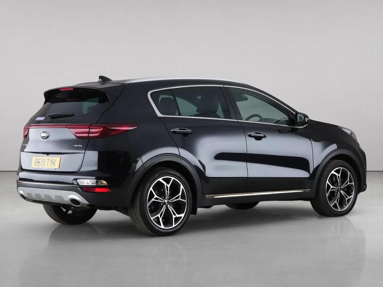 Kia Sportage thumbnail Rear Right