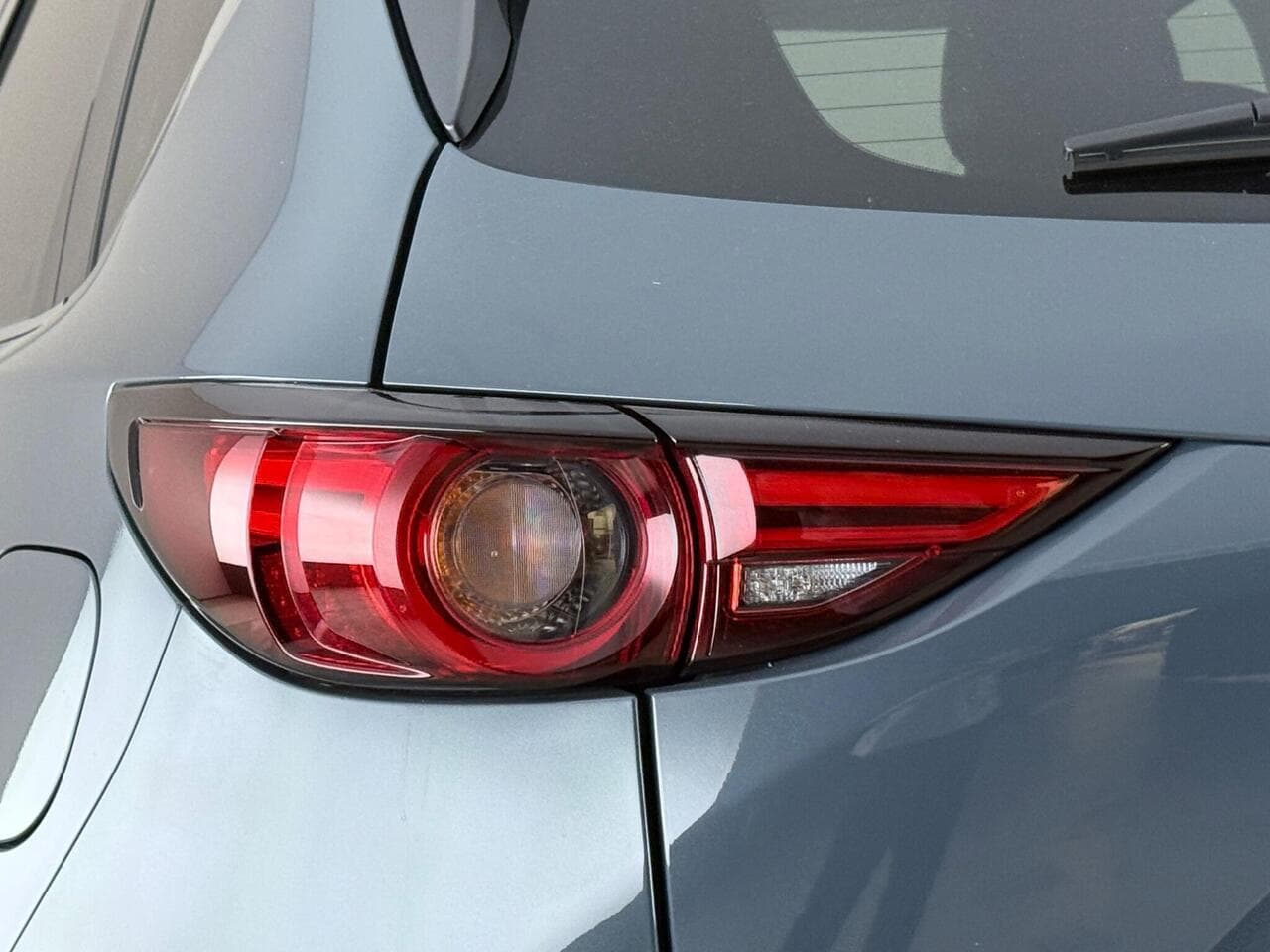 Mazda CX-5 thumbnail Lights Rear