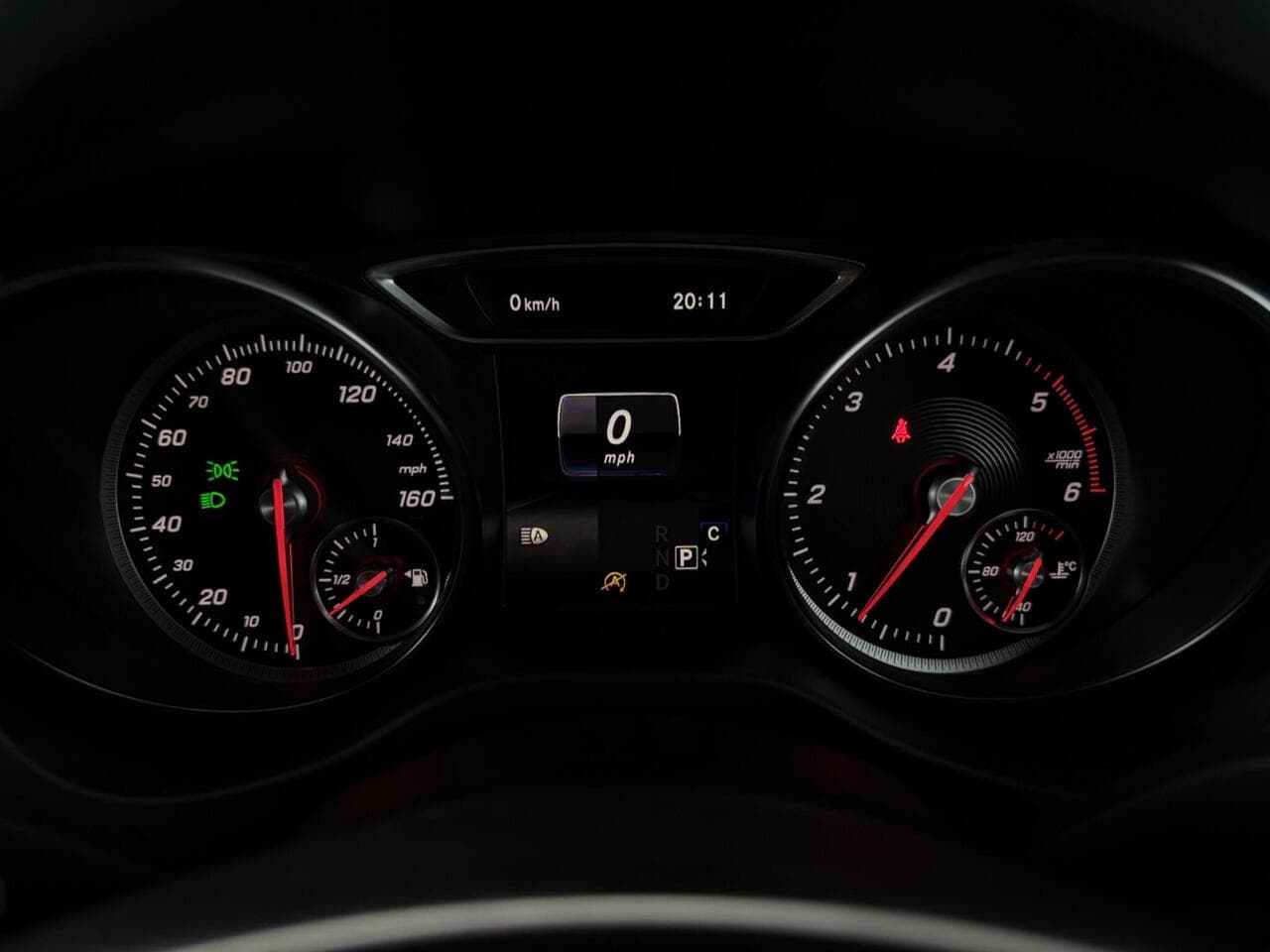 Mercedes-Benz GLA thumbnail Driver Instruments