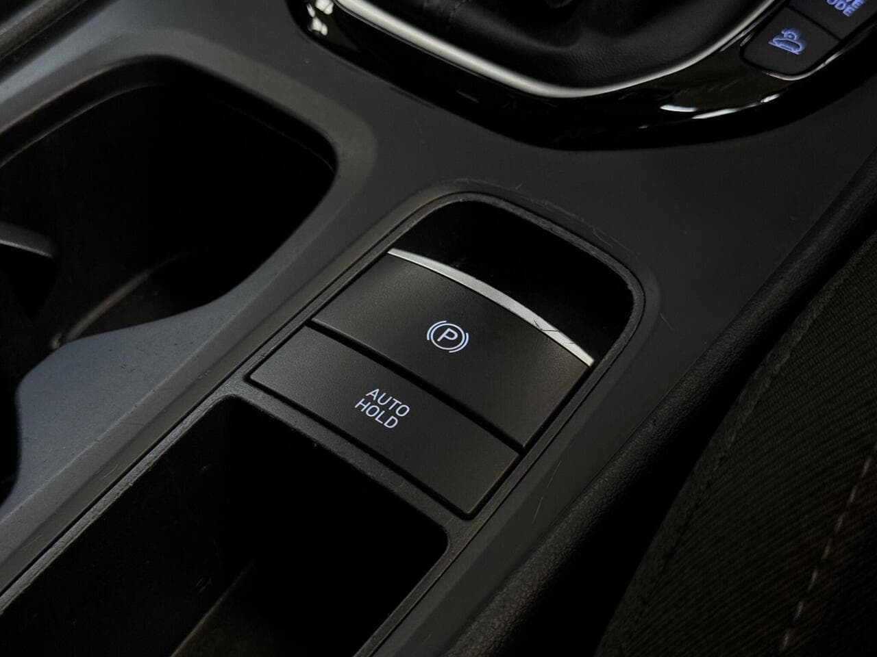 Hyundai TUCSON thumbnail Misc Controls