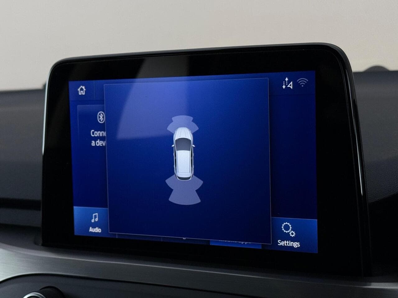 Ford Focus thumbnail Infotainment System
