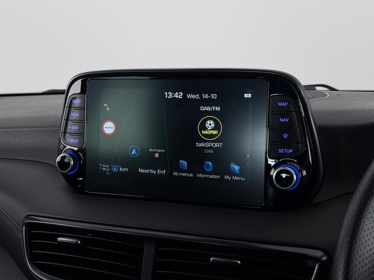 Hyundai TUCSON thumbnail Infotainment System