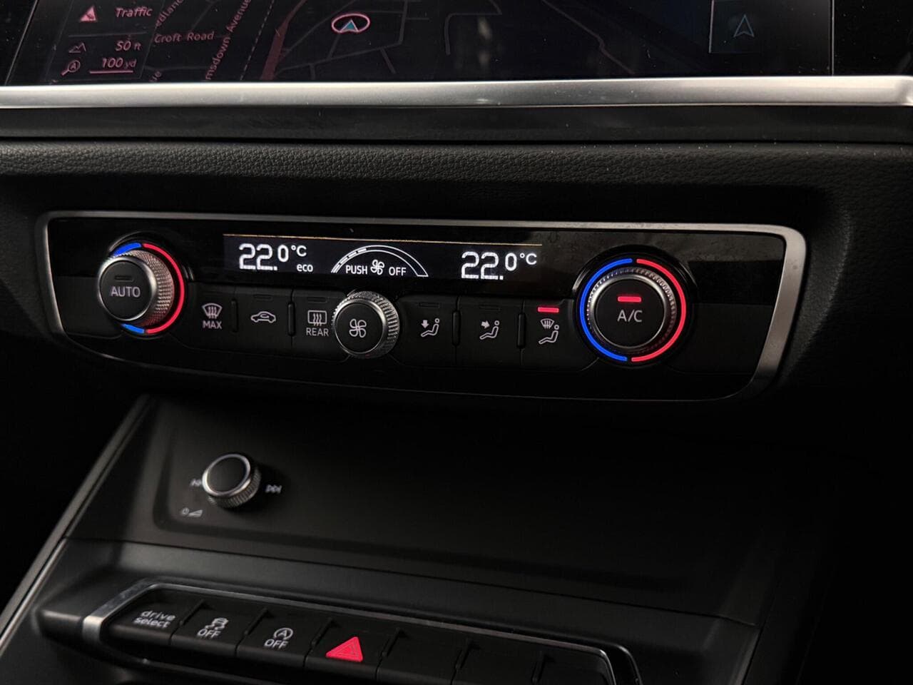 Audi Q3 thumbnail Misc Controls