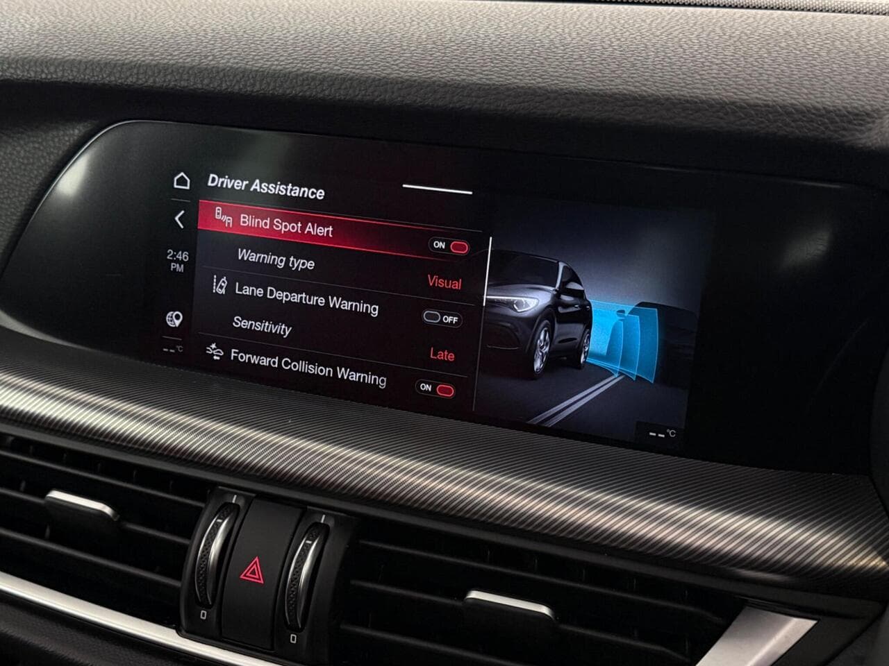 Alfa Romeo Stelvio thumbnail Infotainment System