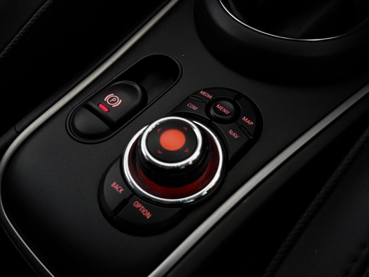 MINI Countryman thumbnail Misc Controls