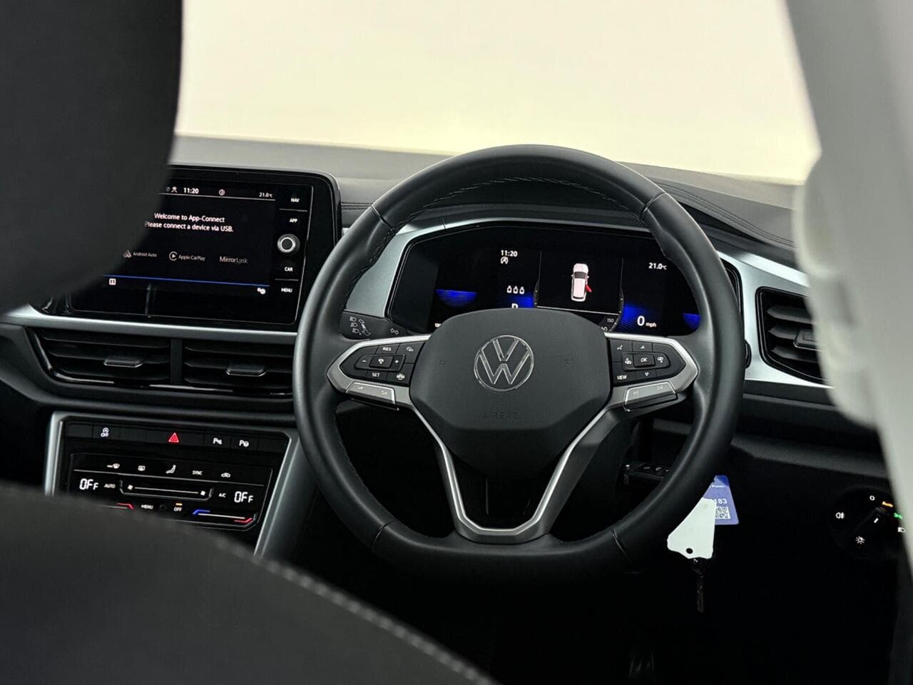 Volkswagen T-Roc thumbnail Steering Wheel