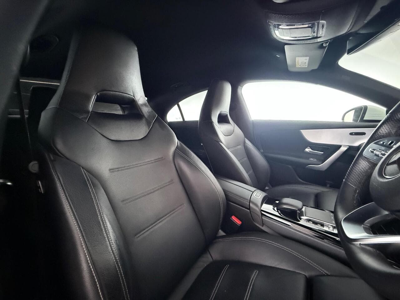 Mercedes-Benz CLA thumbnail Seat Driver