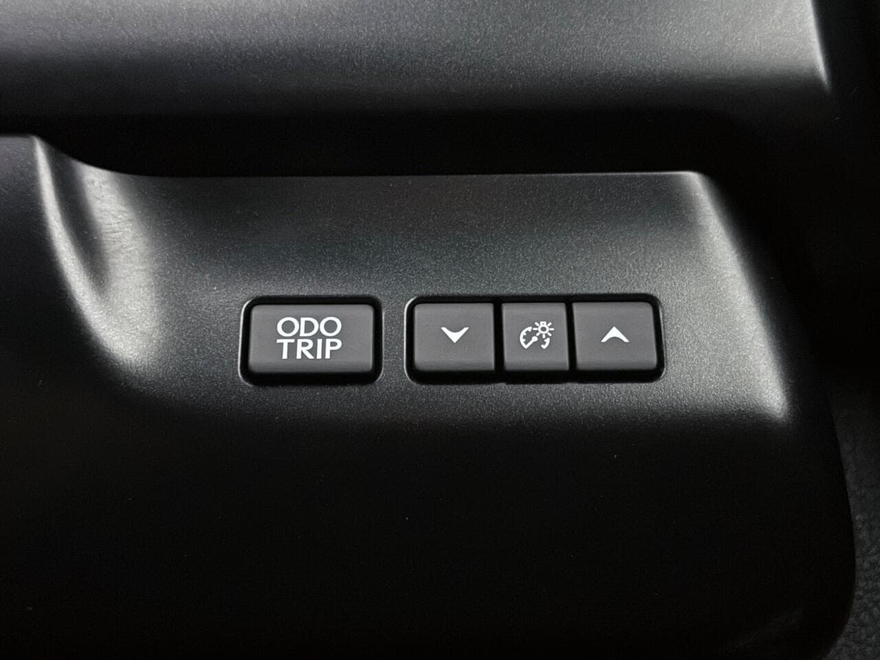 Lexus UX thumbnail Misc Controls