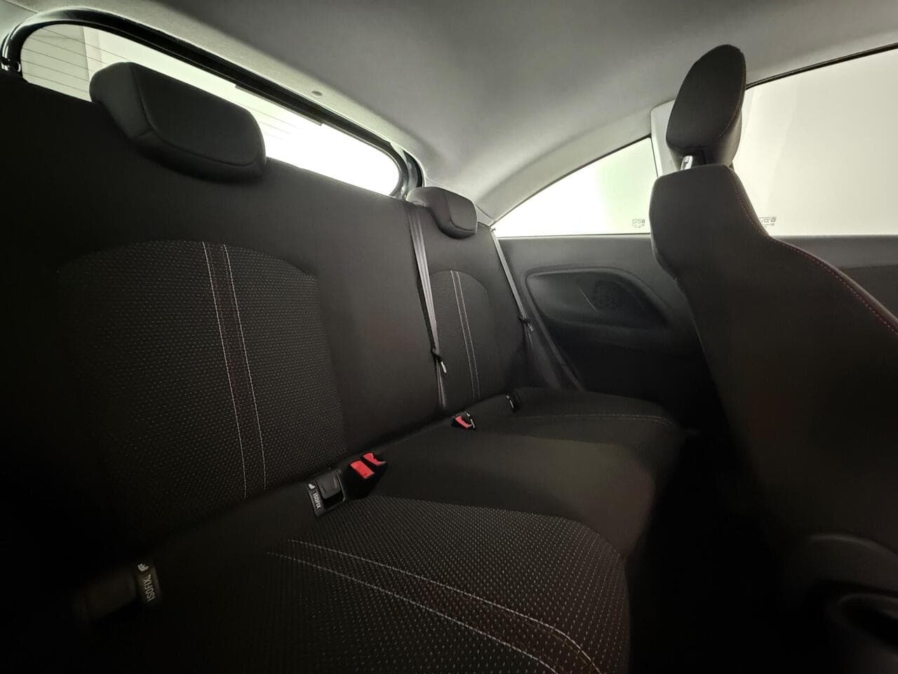 Vauxhall Corsa thumbnail Seats Rear