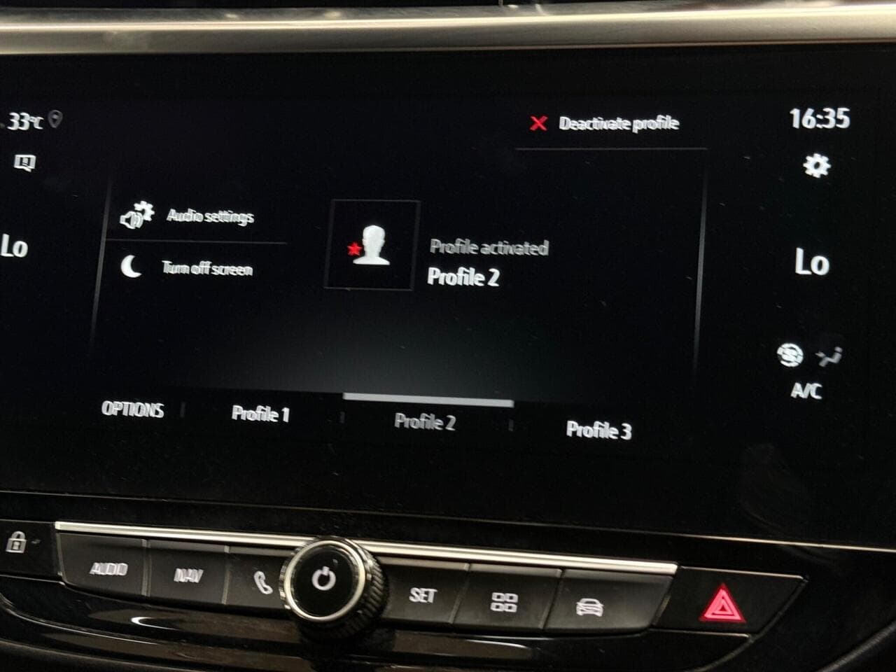 Vauxhall Corsa thumbnail Infotainment System
