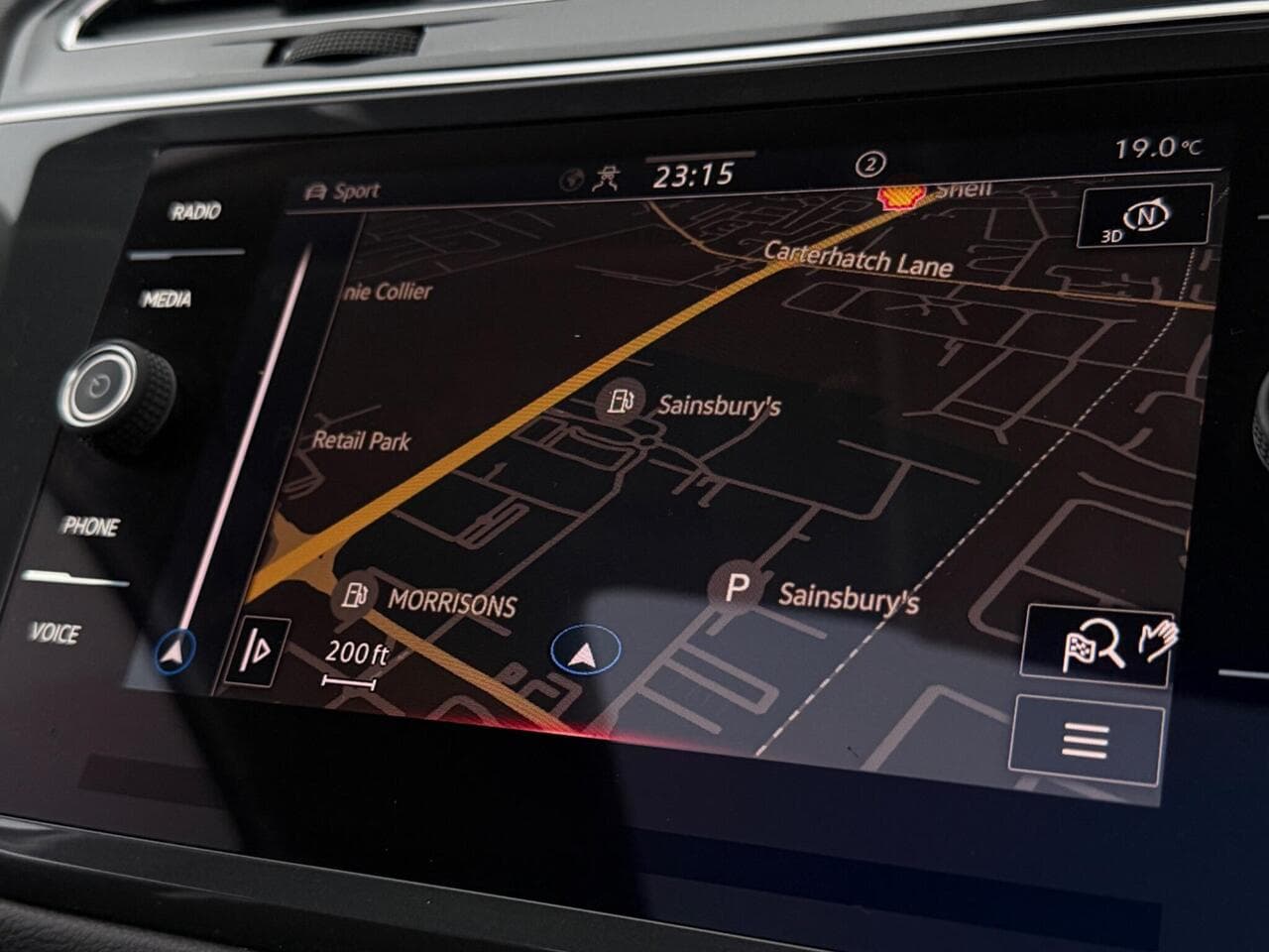 Volkswagen Tiguan Allspace thumbnail Infotainment System
