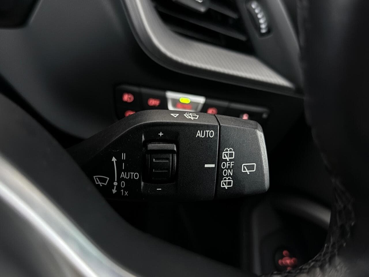 BMW 1 Series thumbnail Misc Controls