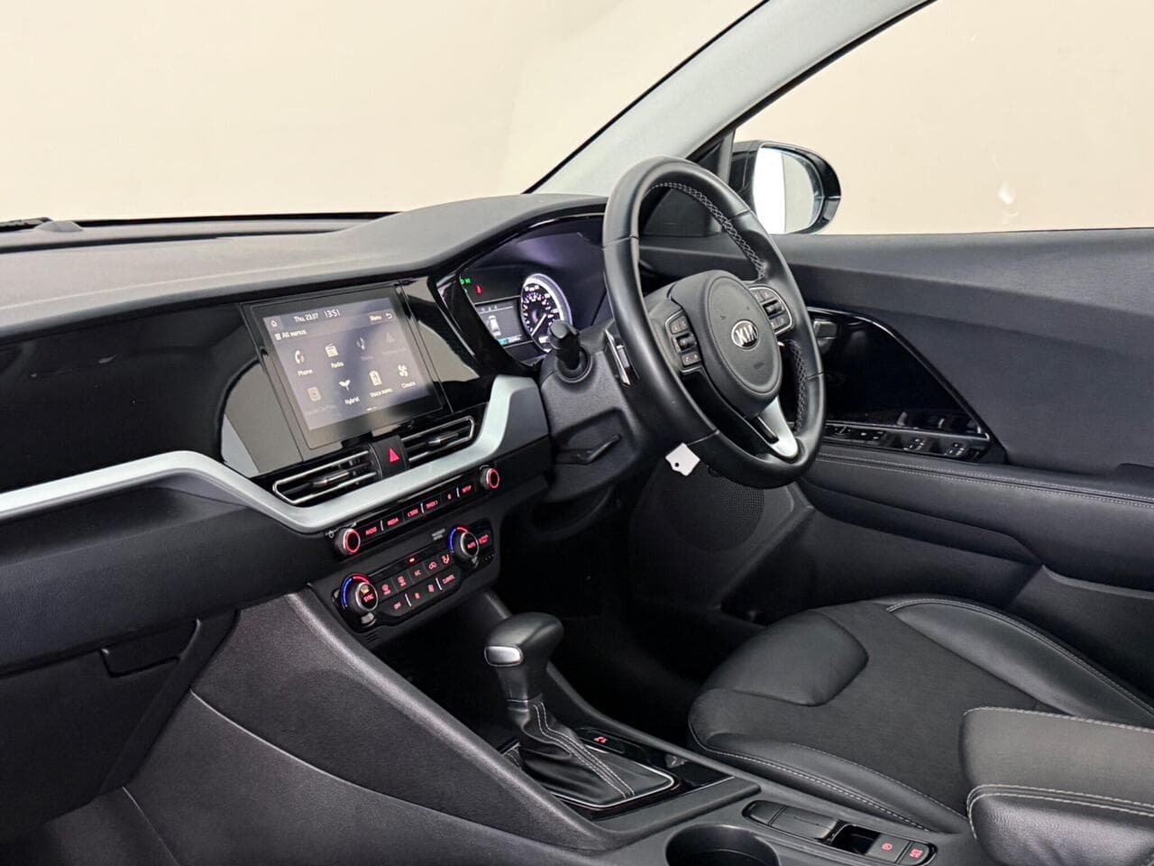 Kia Niro thumbnail Interior Front