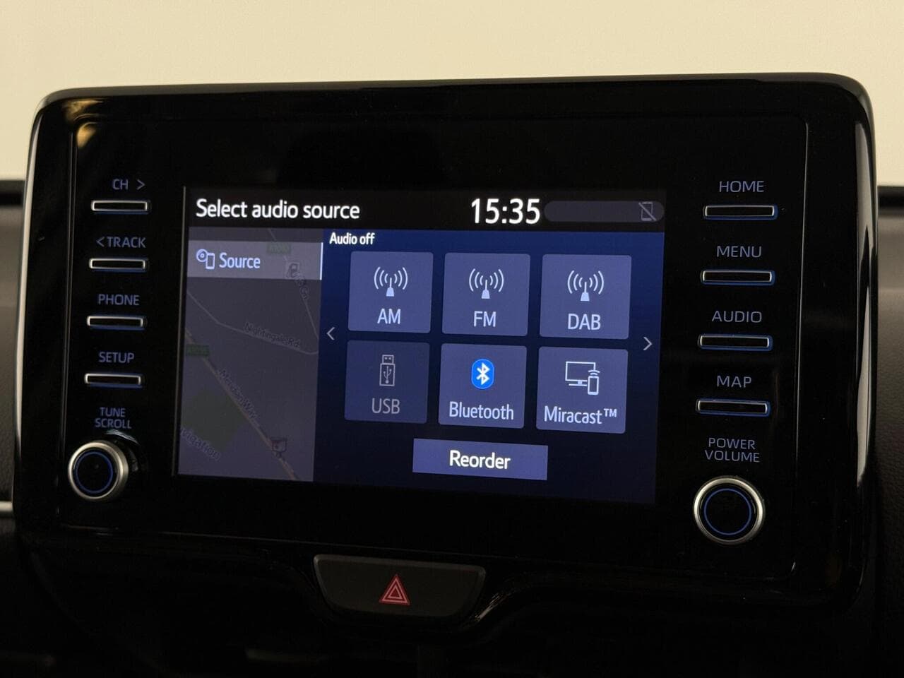 Toyota Yaris thumbnail Infotainment System