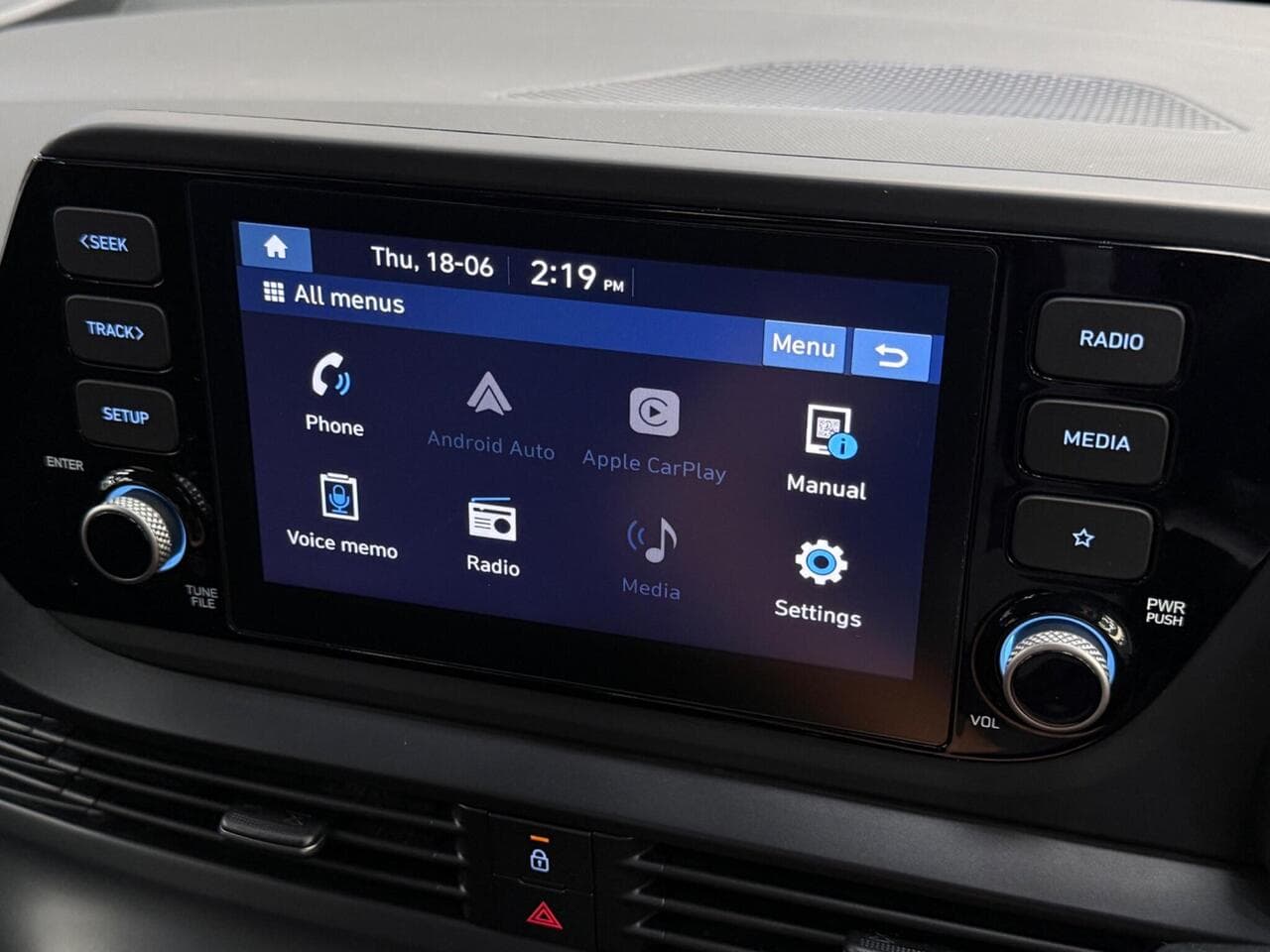 Hyundai BAYON thumbnail Infotainment System