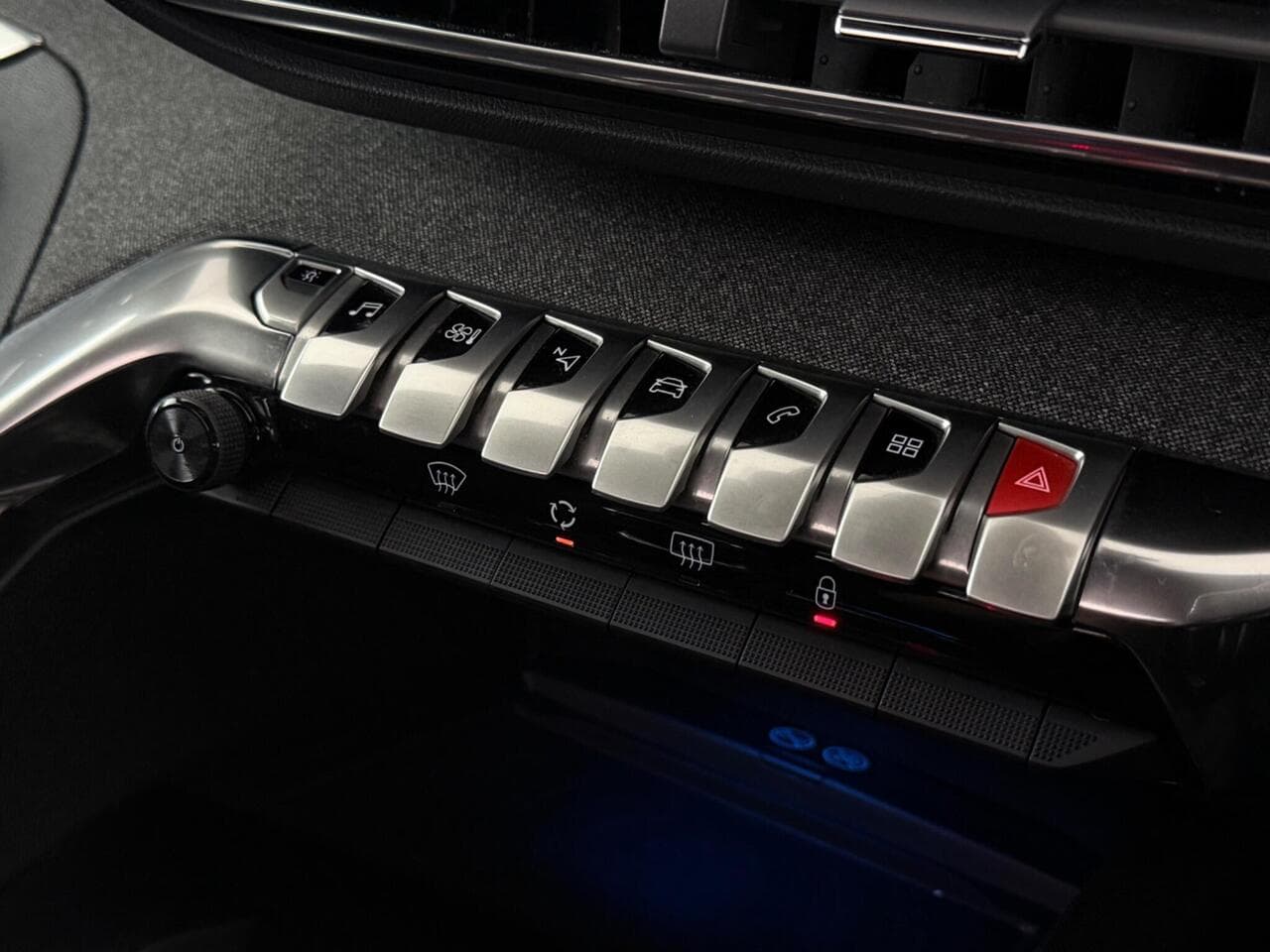 Peugeot 3008 thumbnail Misc Controls