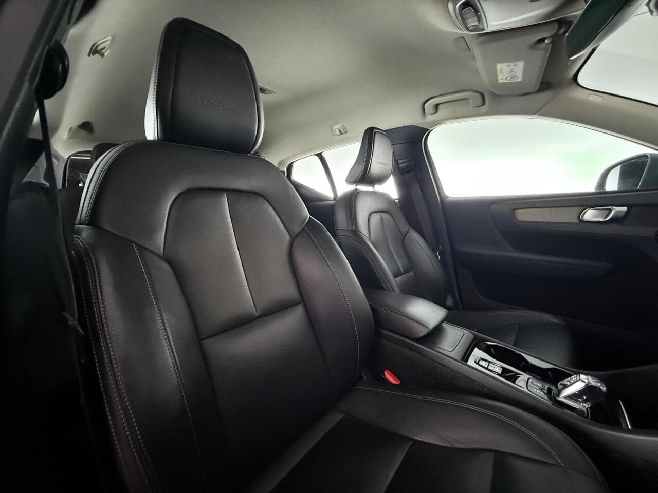 Volvo XC40 thumbnail Seat Driver