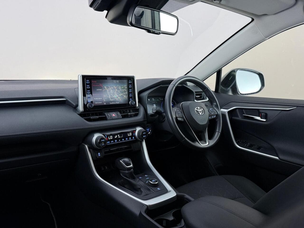 Toyota RAV4 thumbnail Interior Front