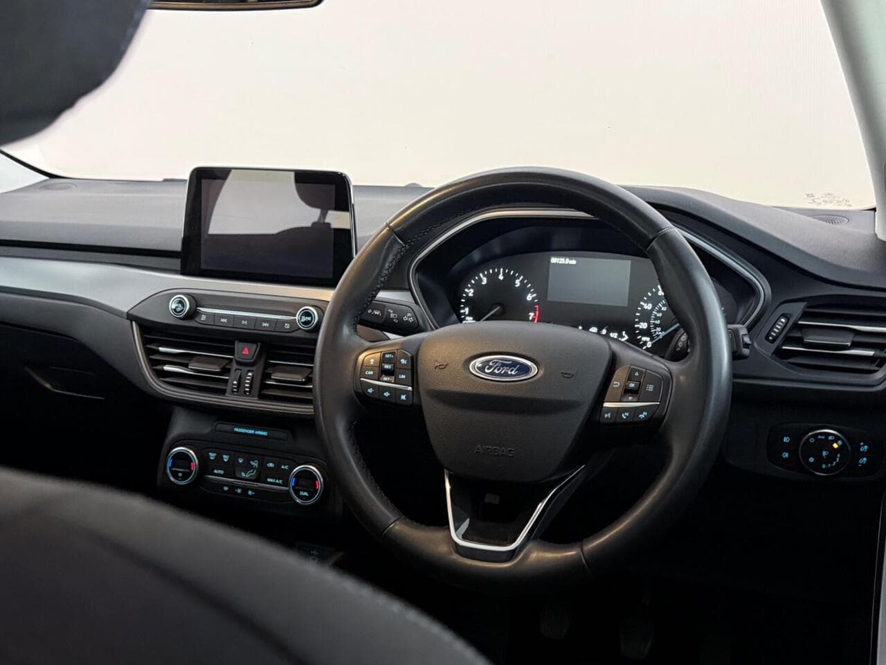 Ford Focus thumbnail Steering Wheel