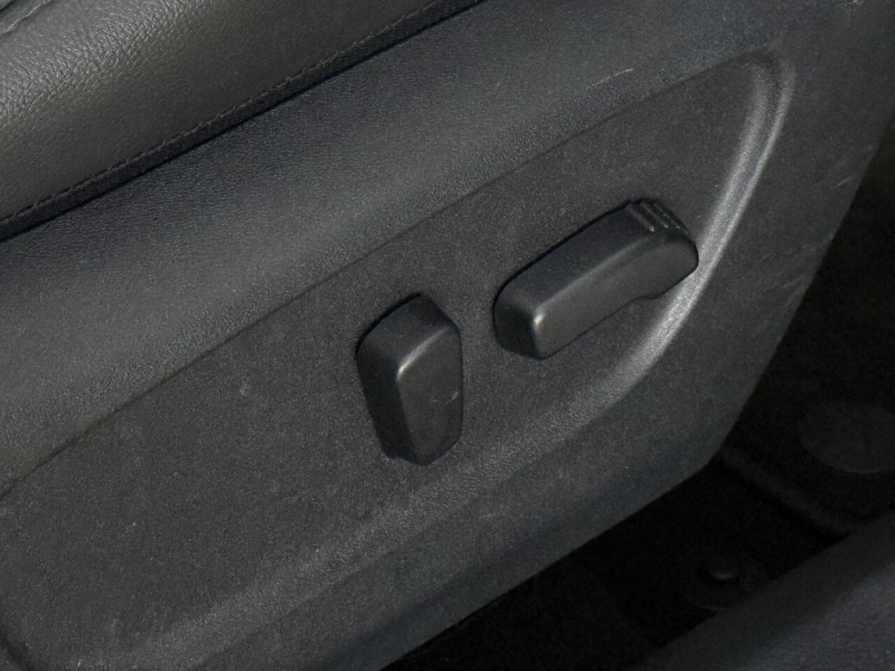 Nissan Qashqai thumbnail Misc Controls