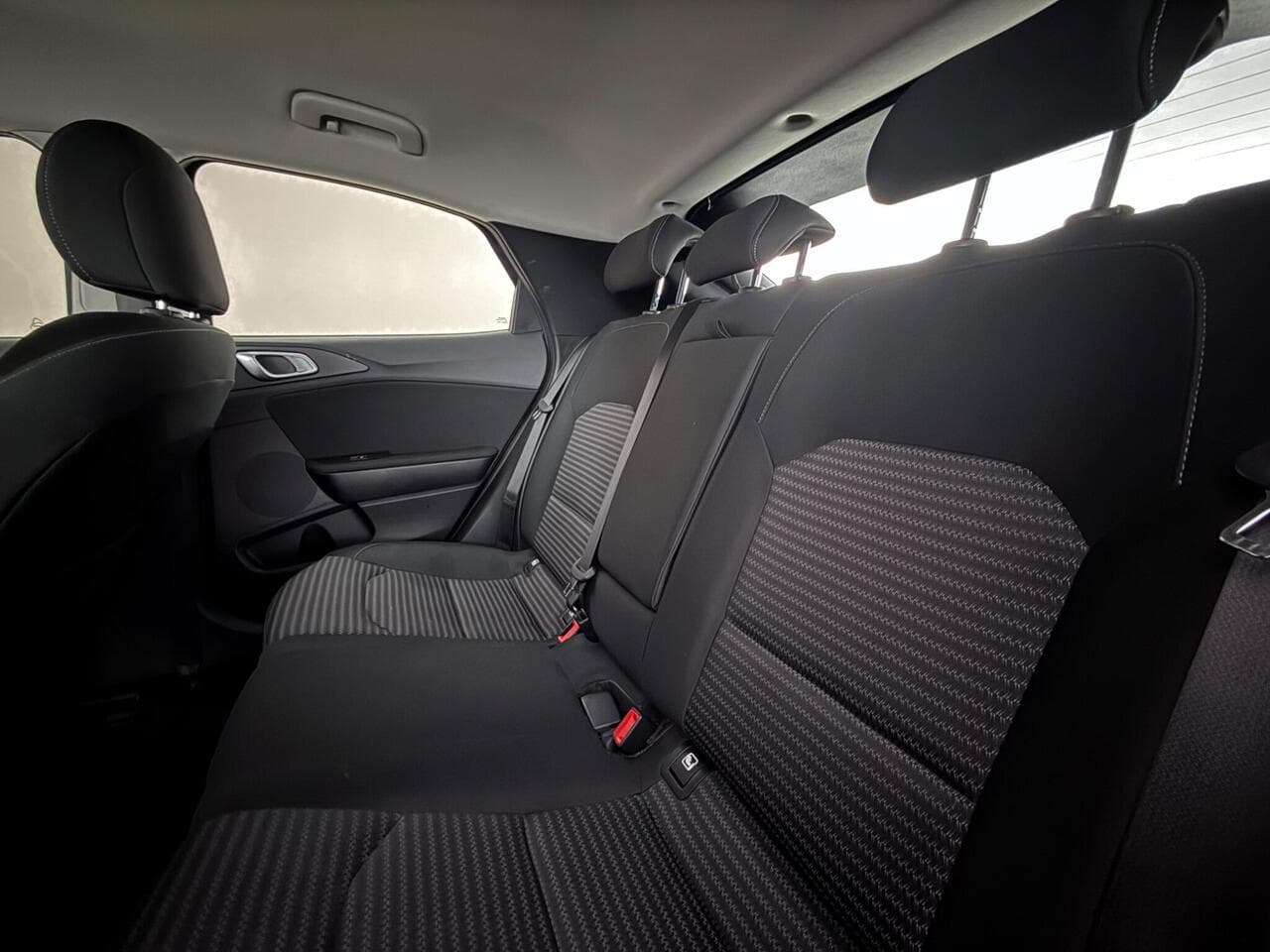 Kia XCeed thumbnail Seats Rear