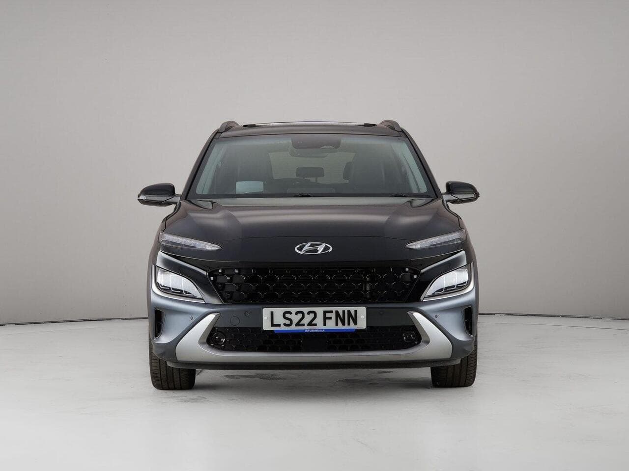 Hyundai KONA thumbnail Front