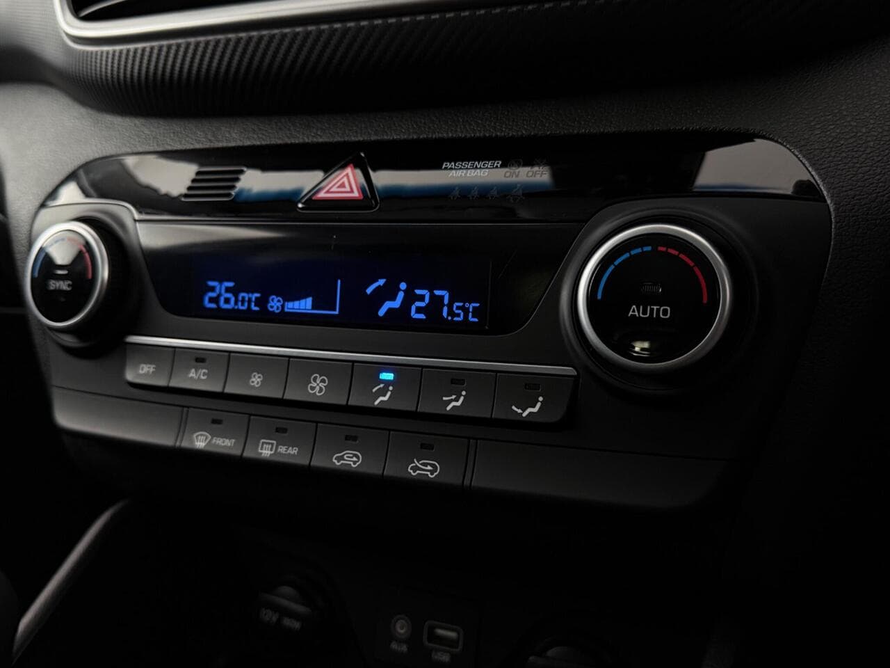 Hyundai TUCSON thumbnail Infotainment System