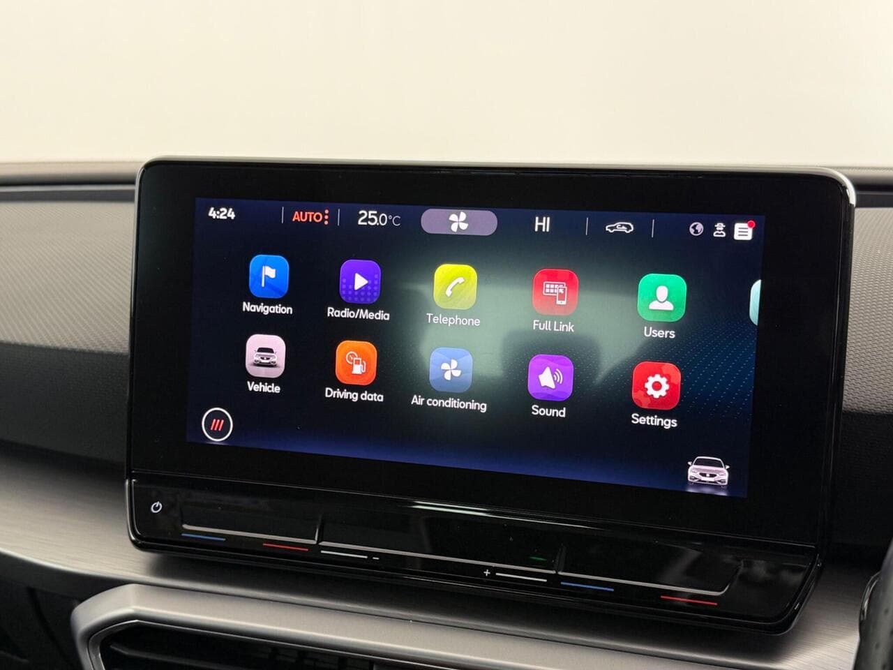 SEAT Leon thumbnail Infotainment System