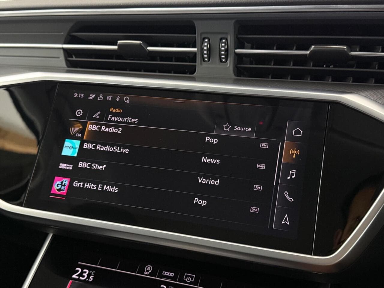 Audi A6 Avant thumbnail Infotainment System