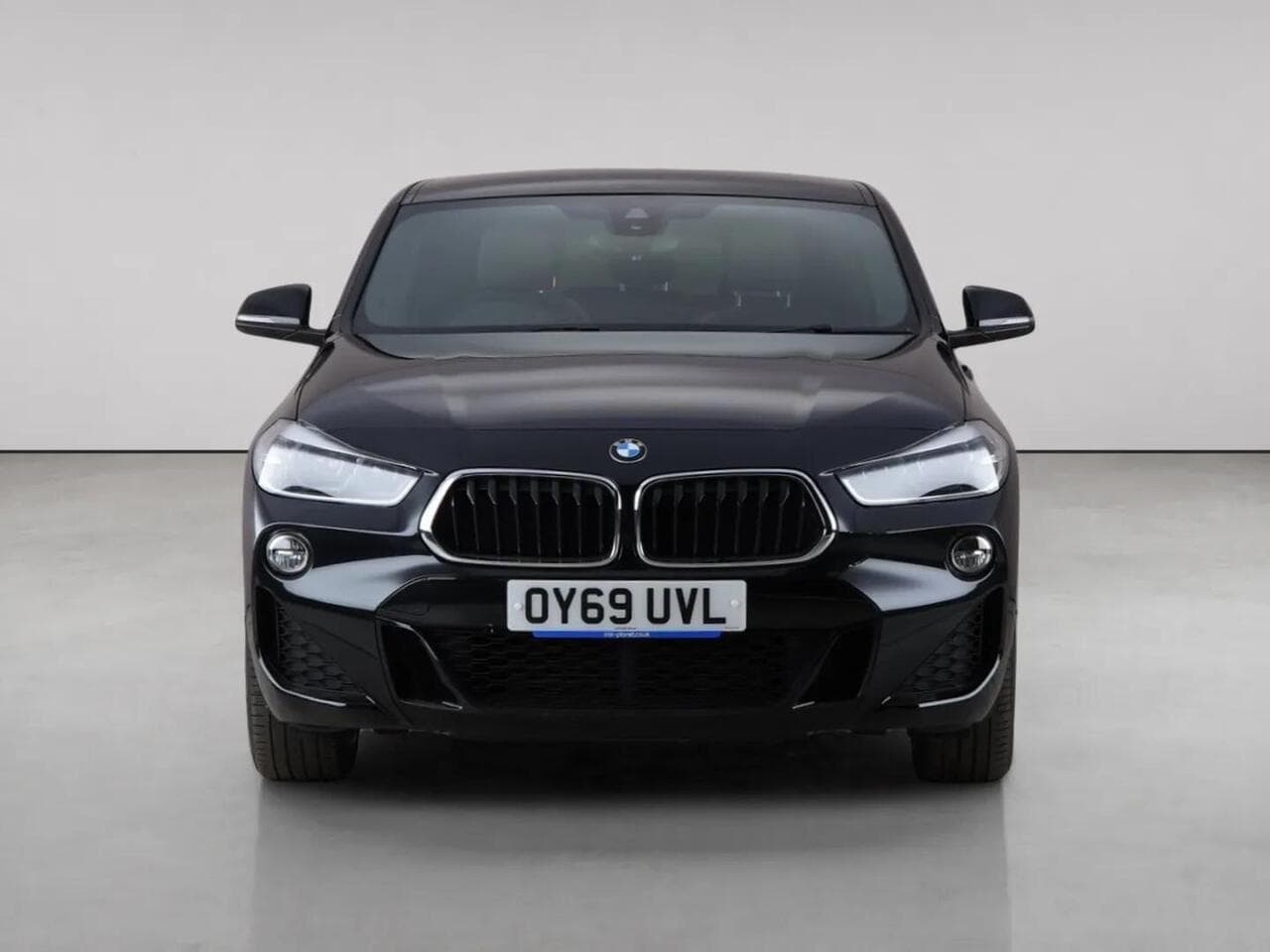 BMW X2 thumbnail Front