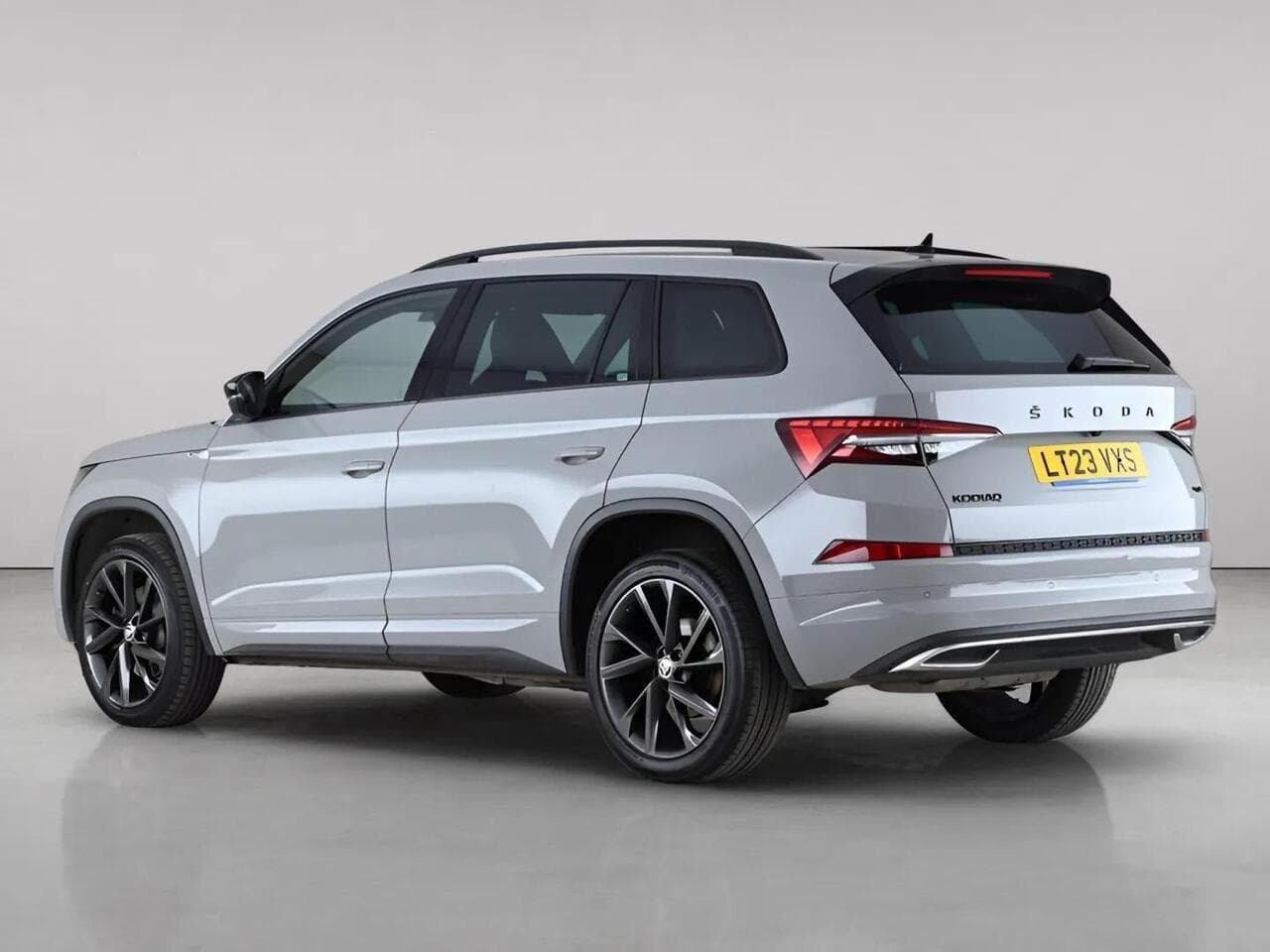 Skoda Kodiaq thumbnail Rear Left
