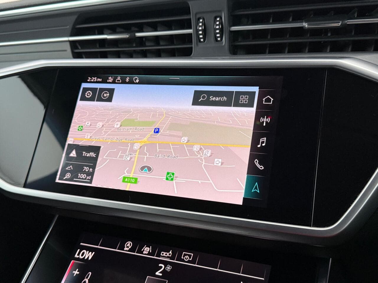 Audi A6 Avant thumbnail Infotainment System