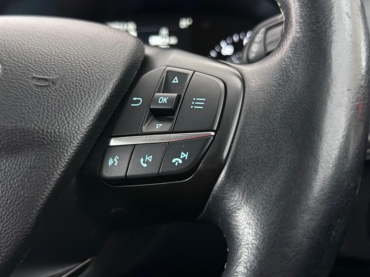 Ford Focus thumbnail Misc Controls