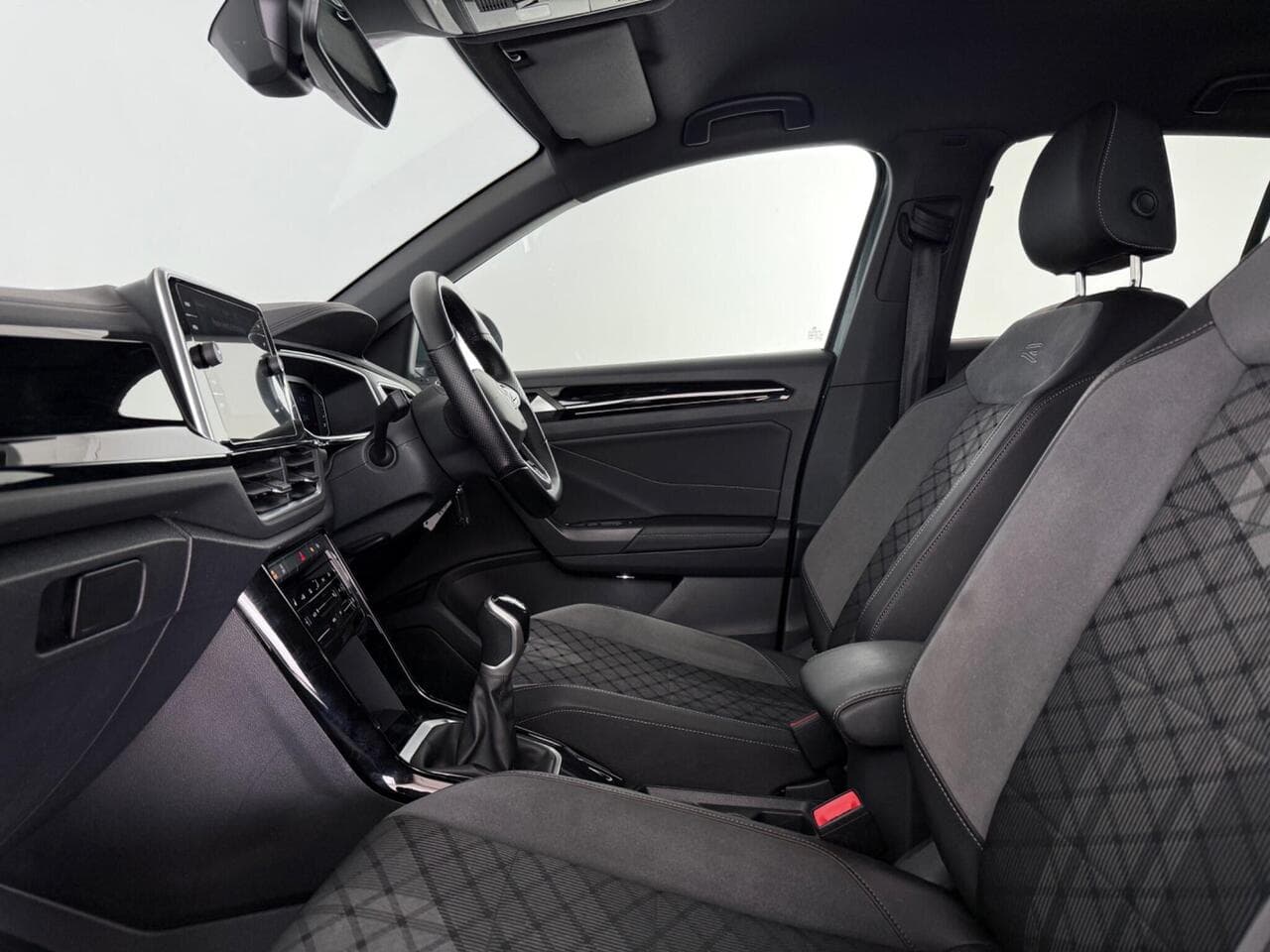 Volkswagen T-Roc thumbnail Seat Front Passenger