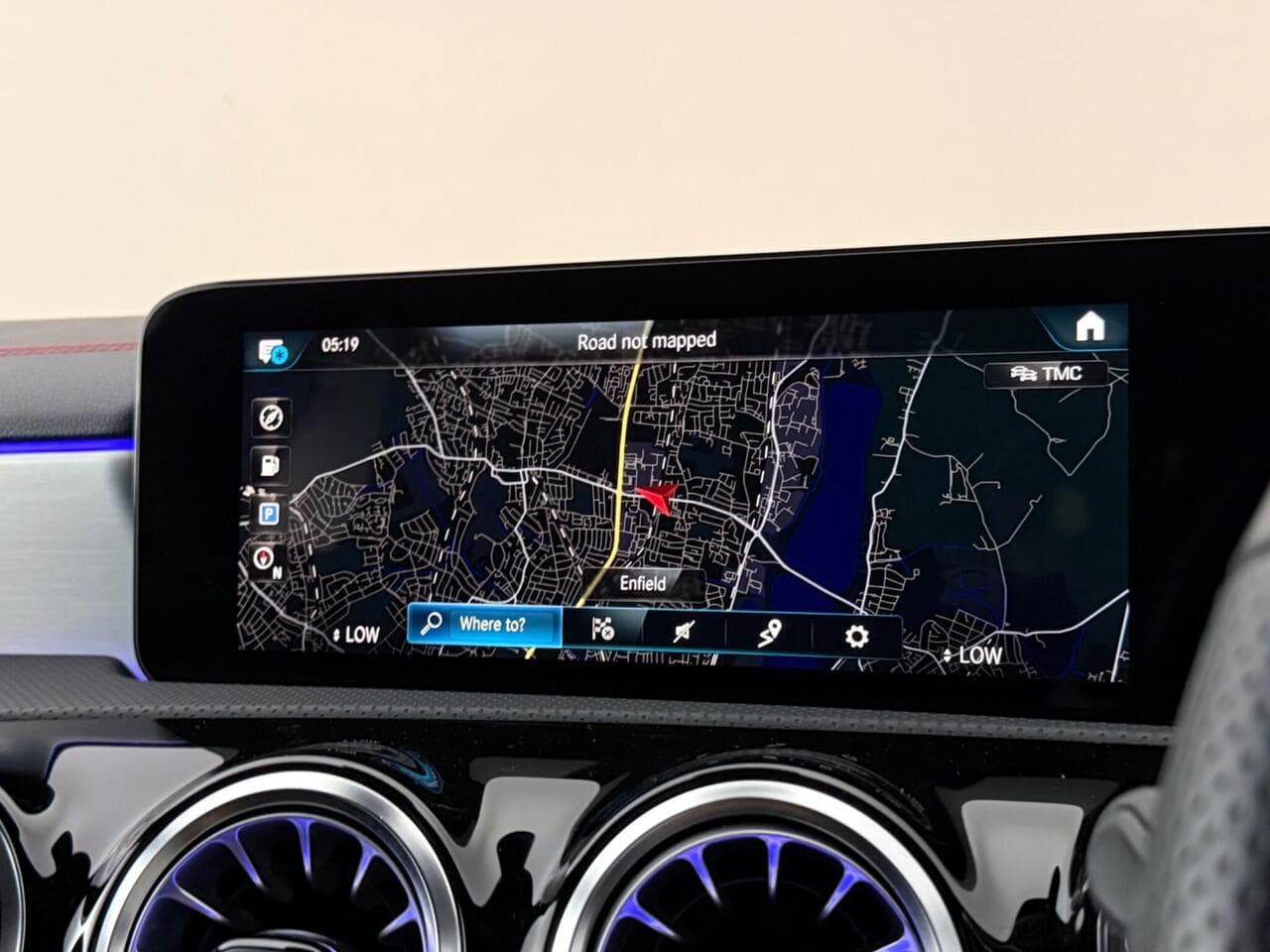 Mercedes-Benz CLA thumbnail Infotainment System