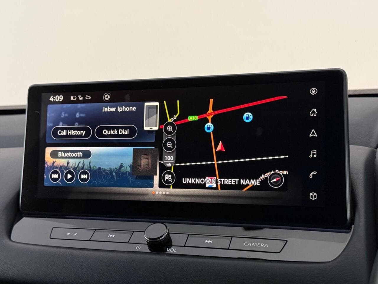 Nissan Qashqai thumbnail Infotainment System