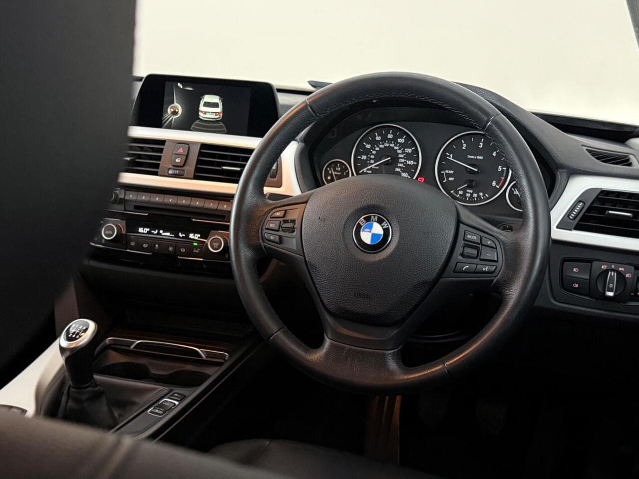 BMW 3 Series thumbnail Steering Wheel