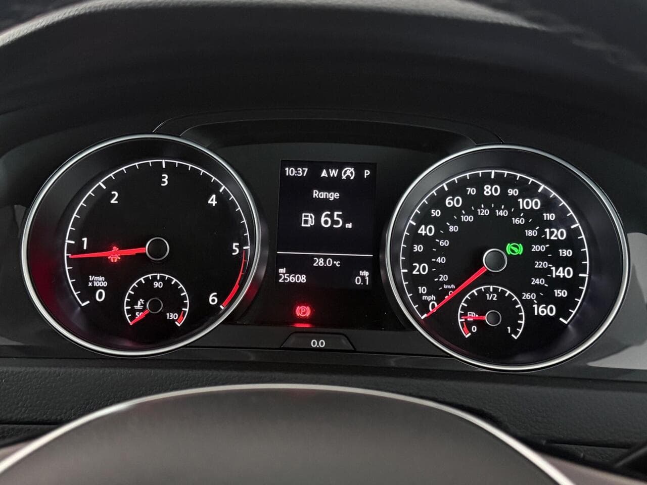 Volkswagen Golf thumbnail Driver Instruments