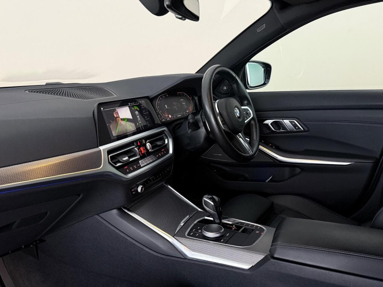 BMW 3 Series thumbnail Interior Front
