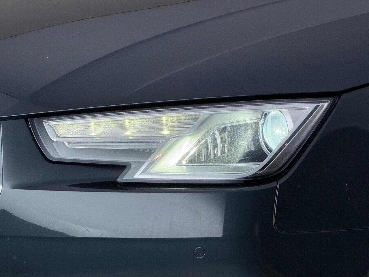 Audi A4 thumbnail Lights Front