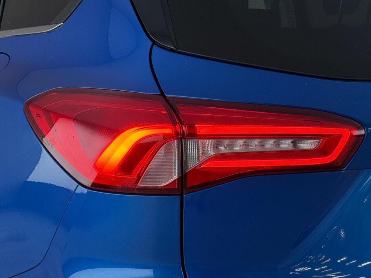 Ford Focus thumbnail Lights Rear